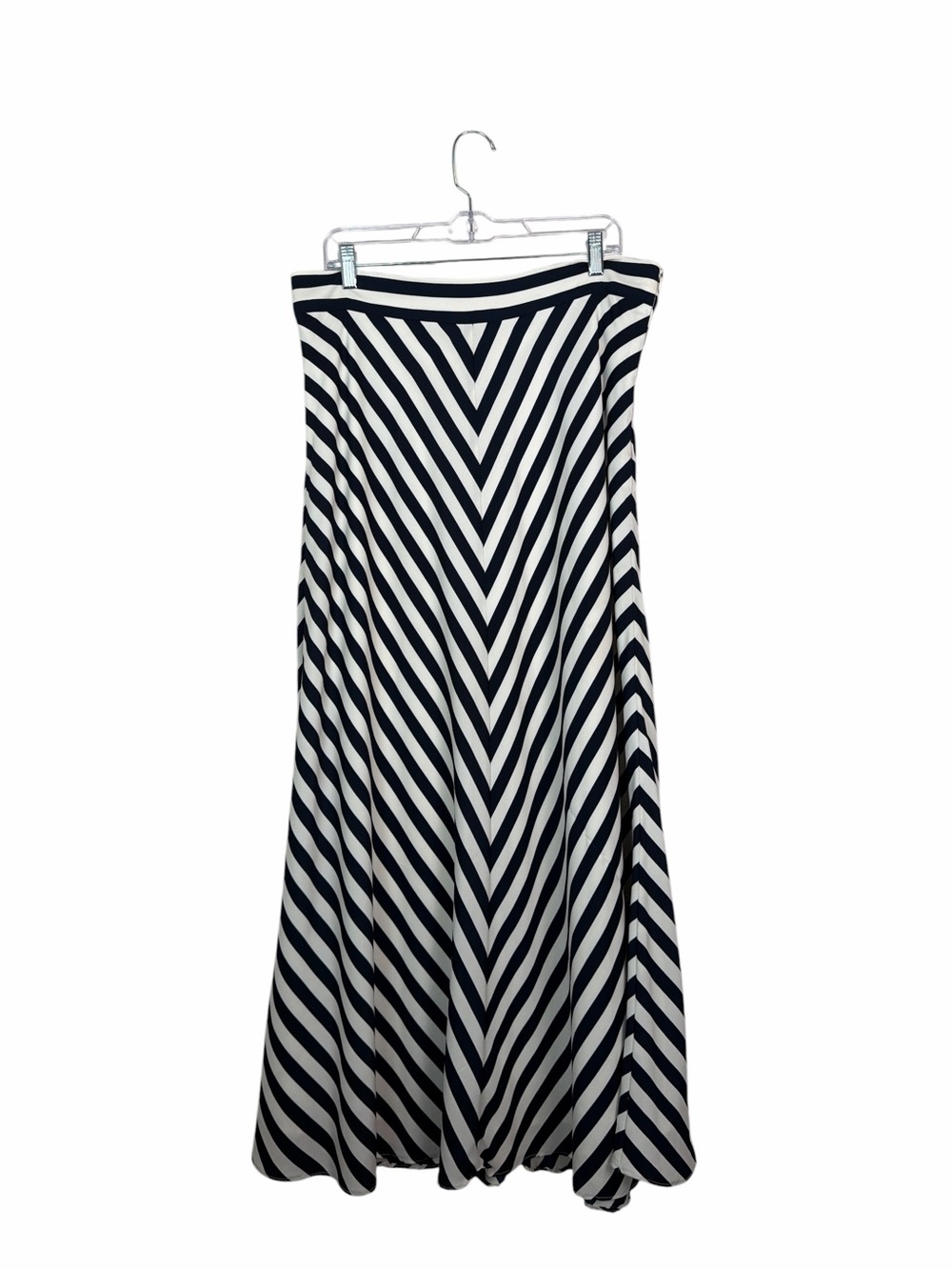 Ann Taylor Size 14 Black White Chevron Stripe Maxi Skirt A-Line Geometric